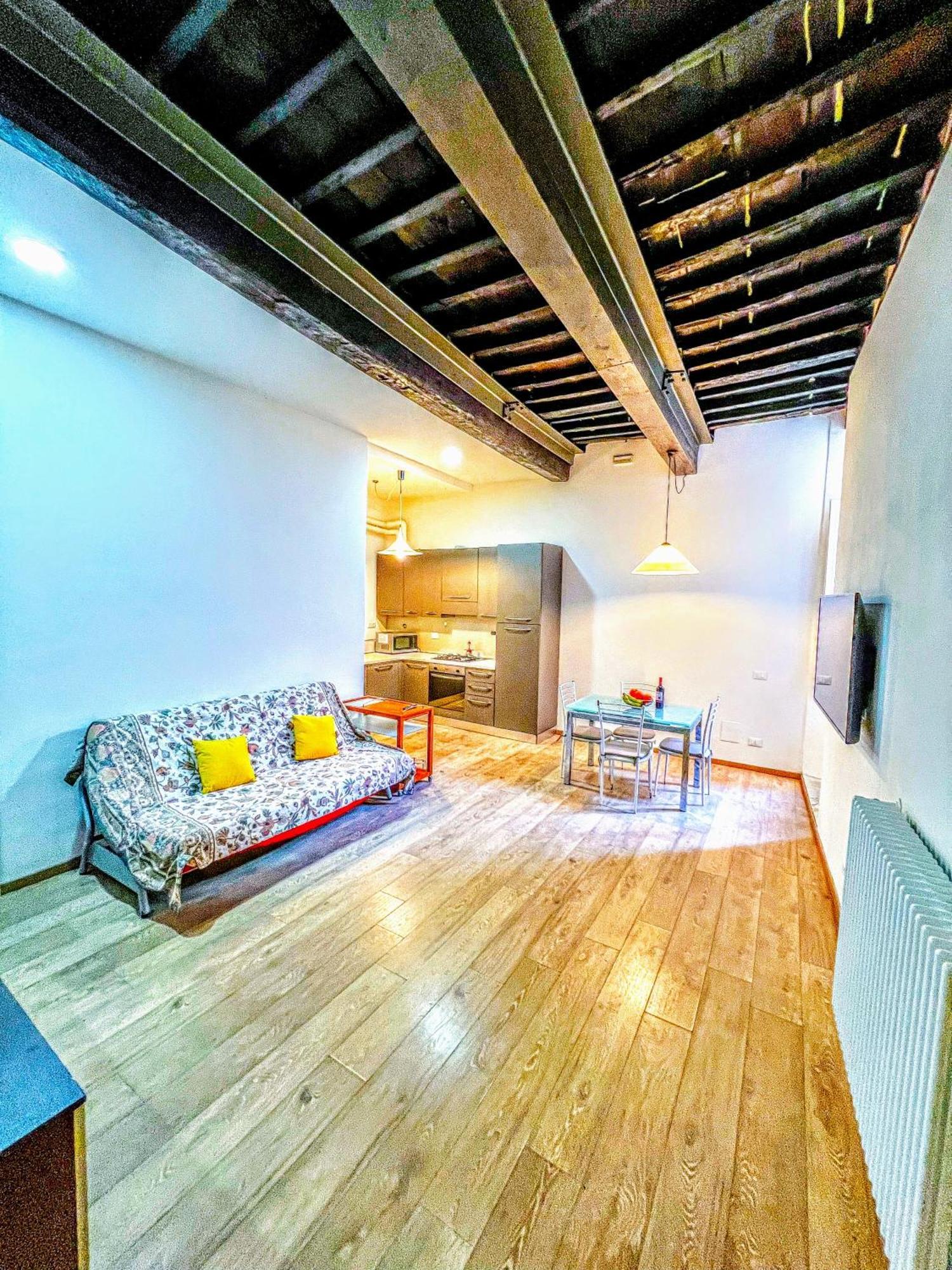Apartament -The Old Town Quarry- Carrara Centro Zewnętrze zdjęcie